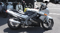 ZZR250